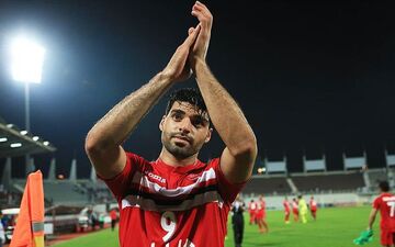 عکس/ شباهت عجیب یک مکانیک به ستاره پرسپولیس