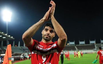 عکس/ شباهت عجیب یک مکانیک به ستاره پرسپولیس