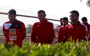  پیاده‌روی پرسپولیسی‌ها در هتل و برگزاری جلسه فنی