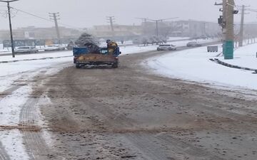 بازگشایی مسیرهای صعب‌العبور پارک کوهستان و طاقبستان/ تمامی معابر برف روبی و نمک پاشی شد
