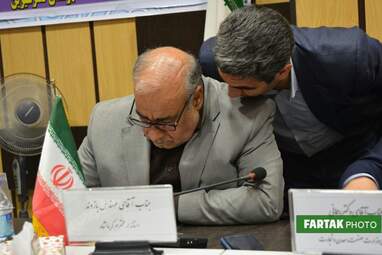 جلسه کارگروه توسعه صادرات غیر نفتی با حضور وزیر صمت، استاندار و جمعی از مدیران استان
