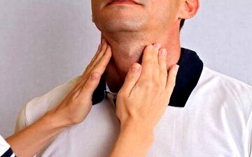 علائم تیروئید بر روی پوست