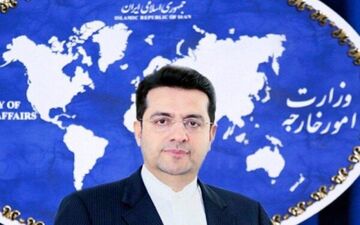 سخنگوی وزارت خارجه: ایران تلاش آمریکا را برای انجام کودتا در ونزوئلا را محکوم می کند