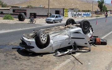 پرواز مرگبار پژو 206 در اصفهان! / راننده به بیمارستان نرسید

