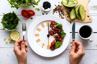 معجزه فستینگ برای لثه‌ها؛ وقتی رژیم غذایی به کمک مسواک می‌آید!