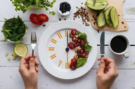 معجزه فستینگ برای لثه‌ها؛ وقتی رژیم غذایی به کمک مسواک می‌آید!