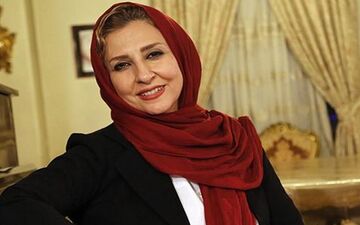 سلفی مرجانه گلچین به همراه دوستان هنرمندش در یک دورهمی (عکس)