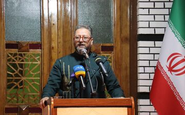 روایت‌های ناگفته سید بشیر حسینی از بیت رهبری؛ از عتاب به استاندار آمارساز تا وفای به عهد با یک طلبه