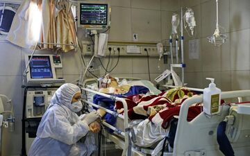 کرونا در قم همچنان قربانی می گیرد