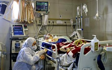 کرونا در قم همچنان قربانی می گیرد
