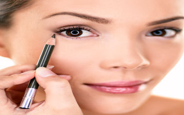 خط چشم با مداد| چگونه با چند نکته ساده و ترفند بصورت حرفه ای، خط چشم بکشید؟
