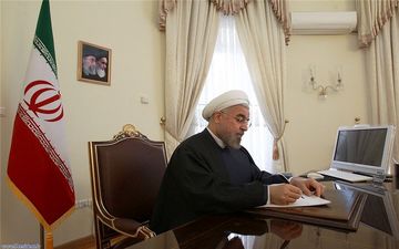 روحانی درگذشت پدر سه شهید دفاع مقدس را تسلیت گفت 