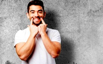 به چند دلیل شما باید بخندید