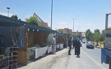۲۵ غرفه صنایع‌دستی کرمانشاه در مسیر زائران اربعین حسینی برپا شده است