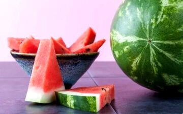این خوراکی ها را حتما در فصل های گرم سال بخورید| بهترین خوراکی های تابستانه