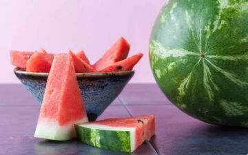 این خوراکی ها را حتما در فصل های گرم سال بخورید| بهترین خوراکی های تابستانه