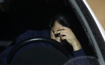 مرد همسایه به من گفت، زنم بهم خیانت میکند و.../ همسرم را در بدترین شرایط و با لباس خواب در کنار دو مرد دیدم و...