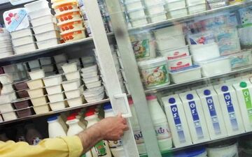 درخواست افزایش قیمت دوباره لبنیات روی میز سازمان حمایت 