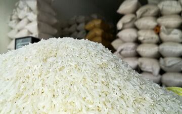 توضیحات سفارت پاکستان درباره تقلب در فروش برنج پاکستانی در کیسه برنج ایرانی