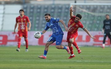استقلال بدون مهران احمدی به مصاف نساجی می‌رود