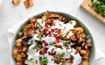 طرز تهیه فته لبنانی؛ پیش‌غذای خوشمزه و مجلسی به سبک رستورانی