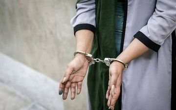 عروس جوان مایه سرافکندگی خانواده شد/ مرد میوه فروش عروس را در وضعیت بدی دید!