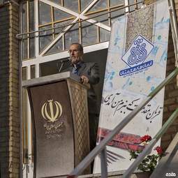گزارش تصویری گردهمایی بزرگ دانش آموزان دبیرستان تاریخی ابن سینا در همدان