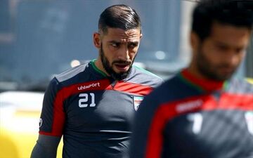 دژاگه آمد، اما در تمرینات گروهی حاضر نشد