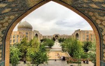 نقش حوزه علمیه قم در فعالیت‌های اجتماعی و عام‌المنفعه