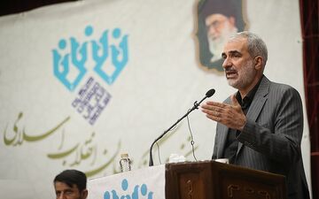وزیر آموزش و پرورش: مدارس در سال تحصیلی جدید حضوری خواهد بود