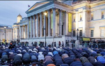 افزایش اسلام‌هراسی در انگلیس؛ هر پنج روز یک مسجد مورد حمله قرار می‌گیرد