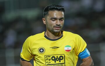 کریمی تنها فرمانده باقی مانده سپاهان