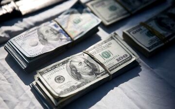 جزئیات قیمت رسمی انواع ارز یکشنبه ۳۱ فروردین 