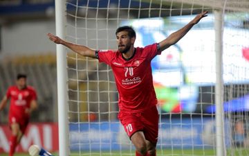 مغانلو سانتاکلارا را برای پرسپولیسی ماندن راضی می‌کند؟
