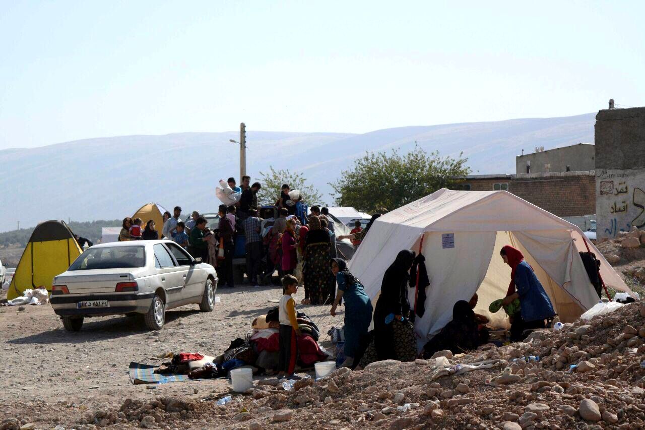 گزارش تصویری/ آخریت تصاویر از زلزله سزپل ذهاب / زندگی جاریست ولی دیدنش خالی از لطف نیست