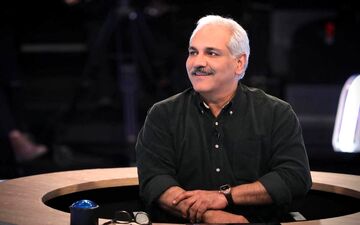  افشاگری تند محمد قوچانی علیه مهران مدیری / صدا وسیما چک‌های قمار او را پرداخت می کرد!