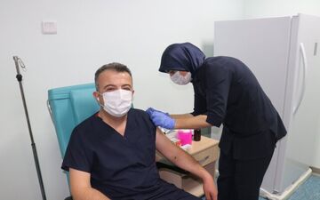 توزیع رایگان واکسن چینی کرونا 
