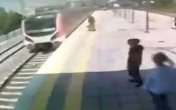 نجات یک زن از خودکشی در ایستگاه مترو