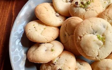 شیرینی کشمشی، یه خوراکی ساده و خوشمزه: طرز تهیه آسان در منزل | فیلم