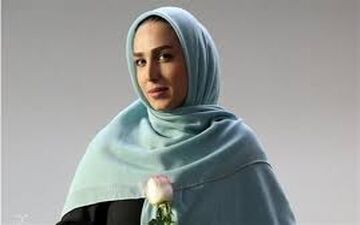 خانم بازیگر در لباس نامزدی