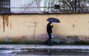  بارش "باران و تگرگ" همراه با رعدوبرق در تهران و بسیاری از استان‌های کشور