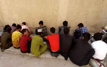 تداوم طرح شناسایی اتباع بیگانه غیرمجاز در کرمانشاه 


