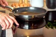 پخت غذا در فویل آلومینیومی؛ عادتی که ممکن است به سلامت جسم و روان آسیب بزند