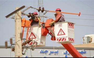 توزیع برق مازندران ۱۲۰ میلیارد تومان بدهکار است
