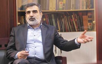 تولید گاز UF6 و UF4 و ساخت «کارخانه روتور» سانتریفیوژ
