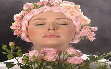 میکاپ و حجاب جالب نیوشا ضیغمی برای تبلیغ یک محصول آرایشی بهداشتی