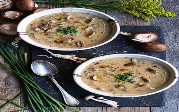طرز تهیه سوپ پیازچه و قارچ | خیلی خوشمزه و جذابه!