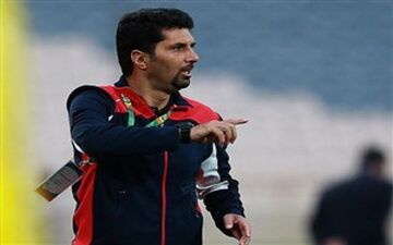 حسینی:به ما لقب متمول نچسبانید