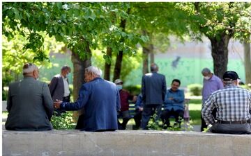 چرا مبلغ متناسب‌سازی برای همه بازنشستگان یکسان نیست؟ / معترضان به احکام جدید چه کنند؟