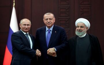 کرملین: روحانی، پوتین و اردوغان فردا نشست سه جانبه مجازی خواهند داشت
